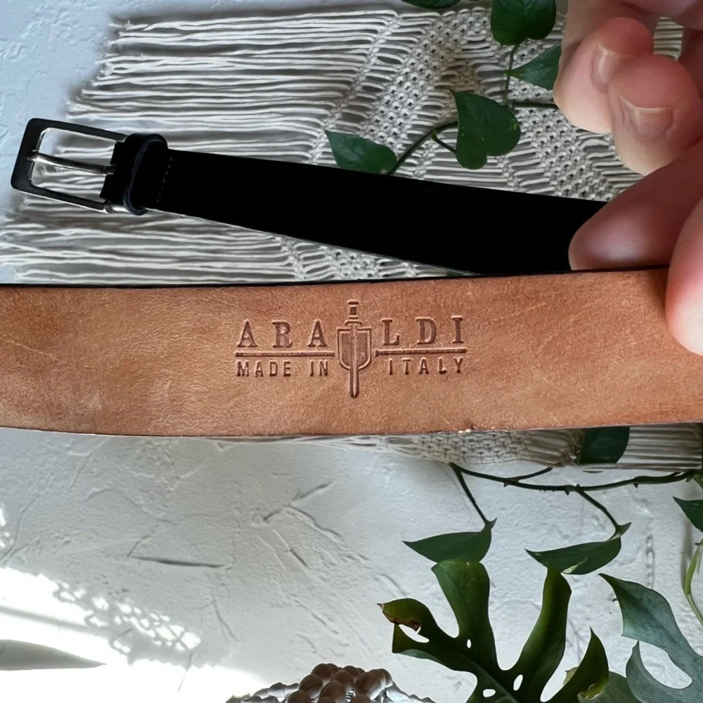Araldi Made in Italy Black Leather Belt • Genuine Italian Leather • Men’s Size M
